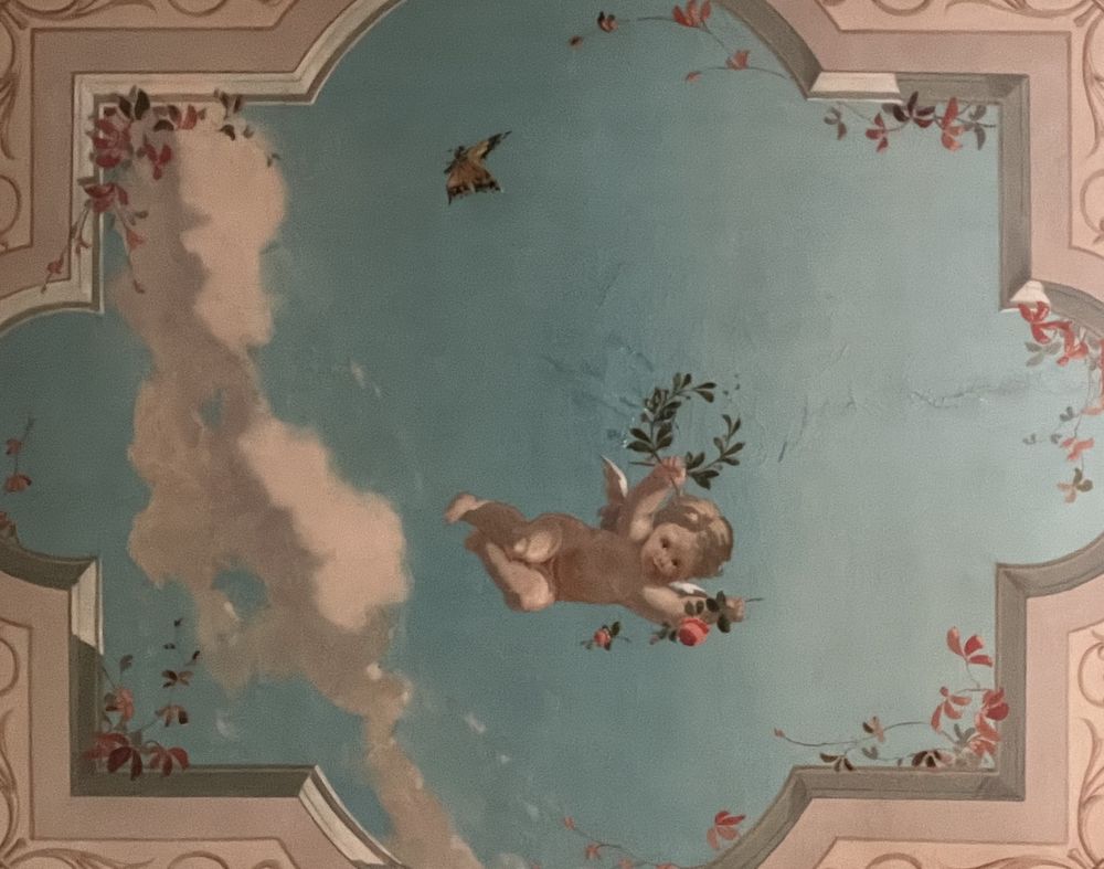 Détail de l’un des nombreux décors visibles dans l’immeuble