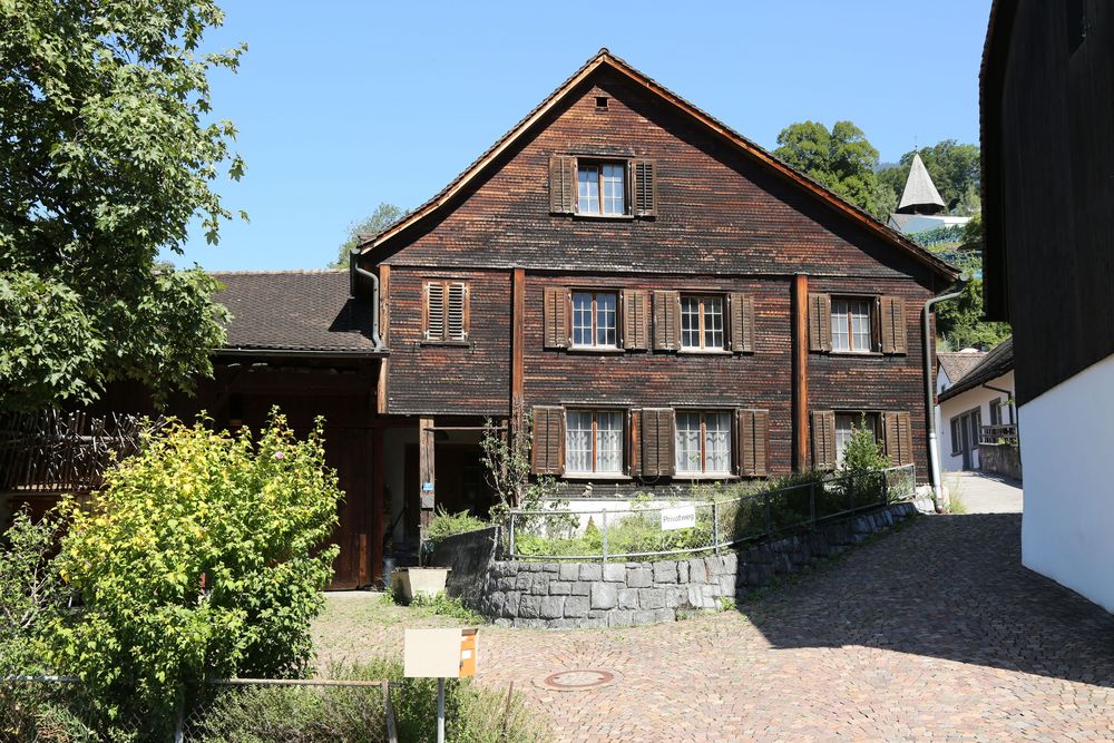 Hofstätte beim Torkel Triesen noch vor der Instandstellung