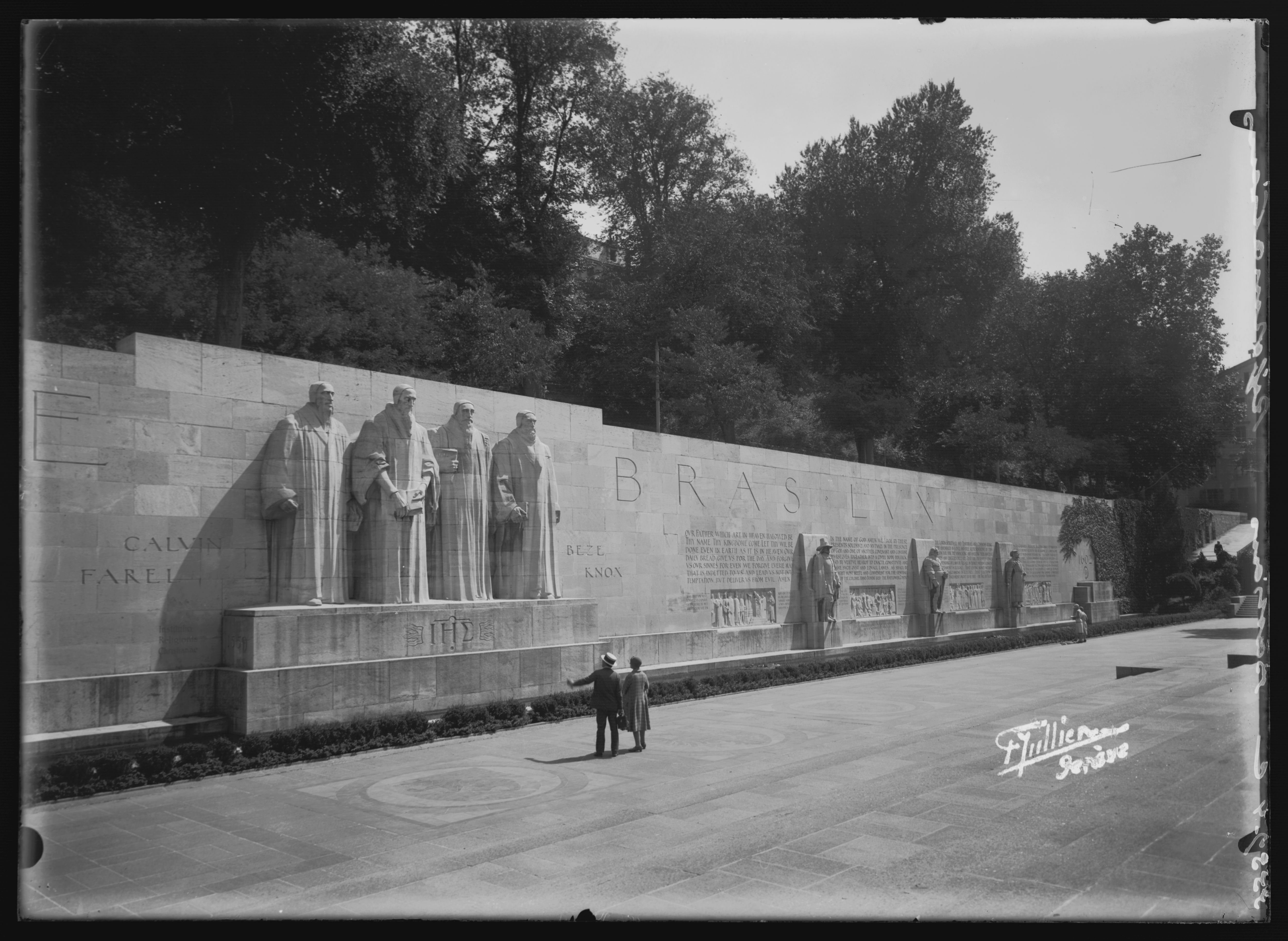 Promenade des Bastions, Monument de la Réformation, avril 1934