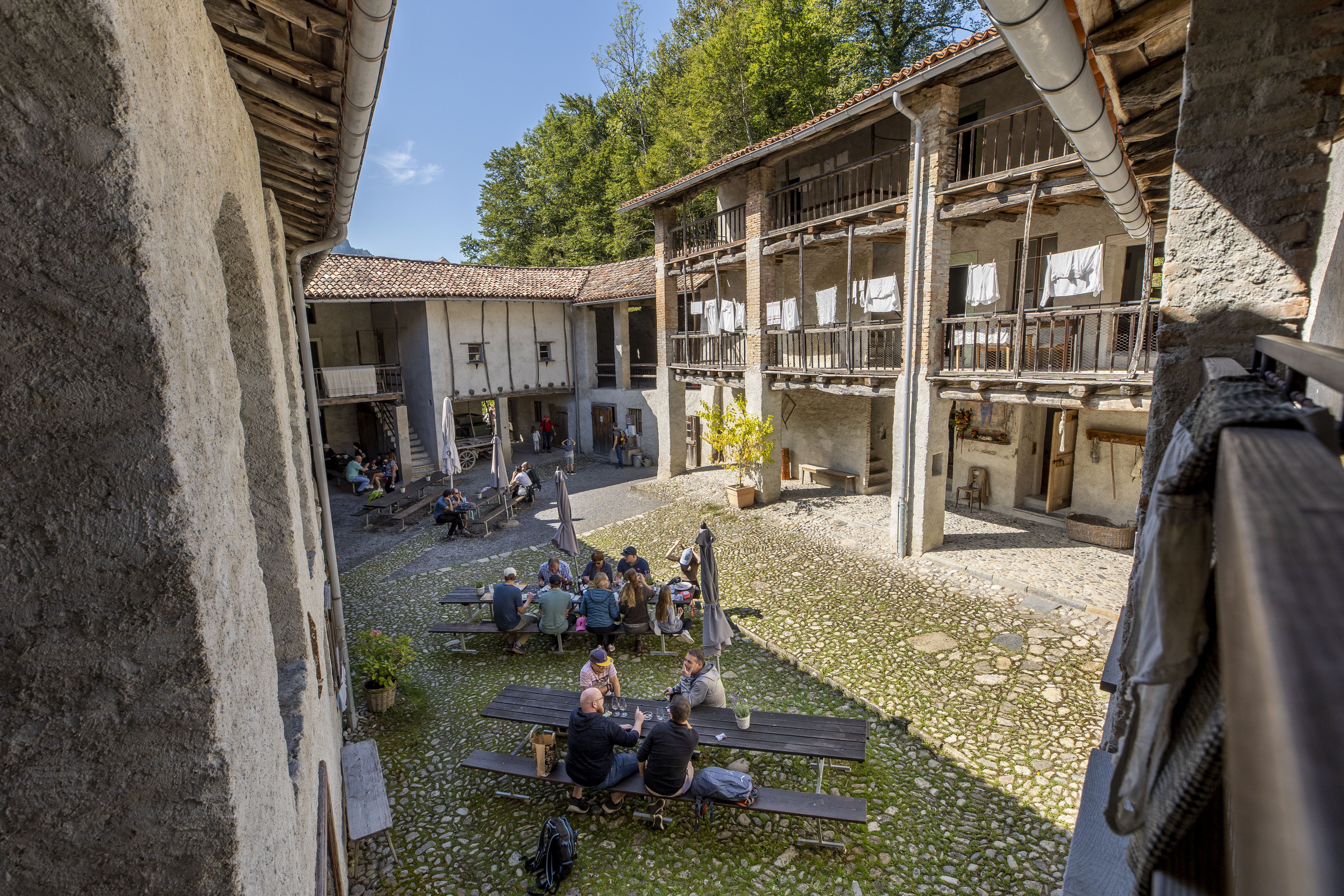 Gutshof aus Novazzano Tessin im Freilichtmuseum Ballenberg Hofstetten bei Brienz