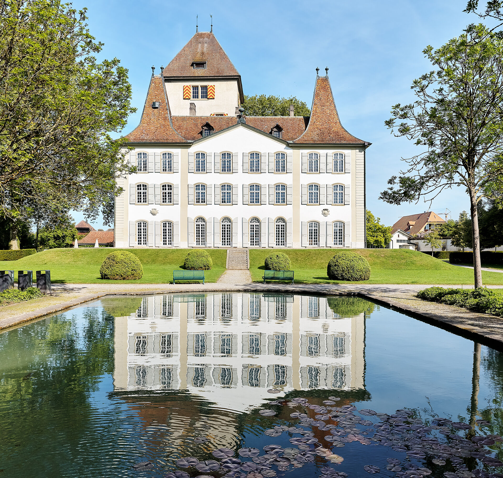 Südseite Schloss Jegenstorf