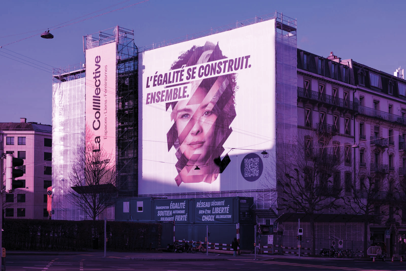 Le bâtiment de La Collective couvert par La Toile urbaine pendant les travaux
