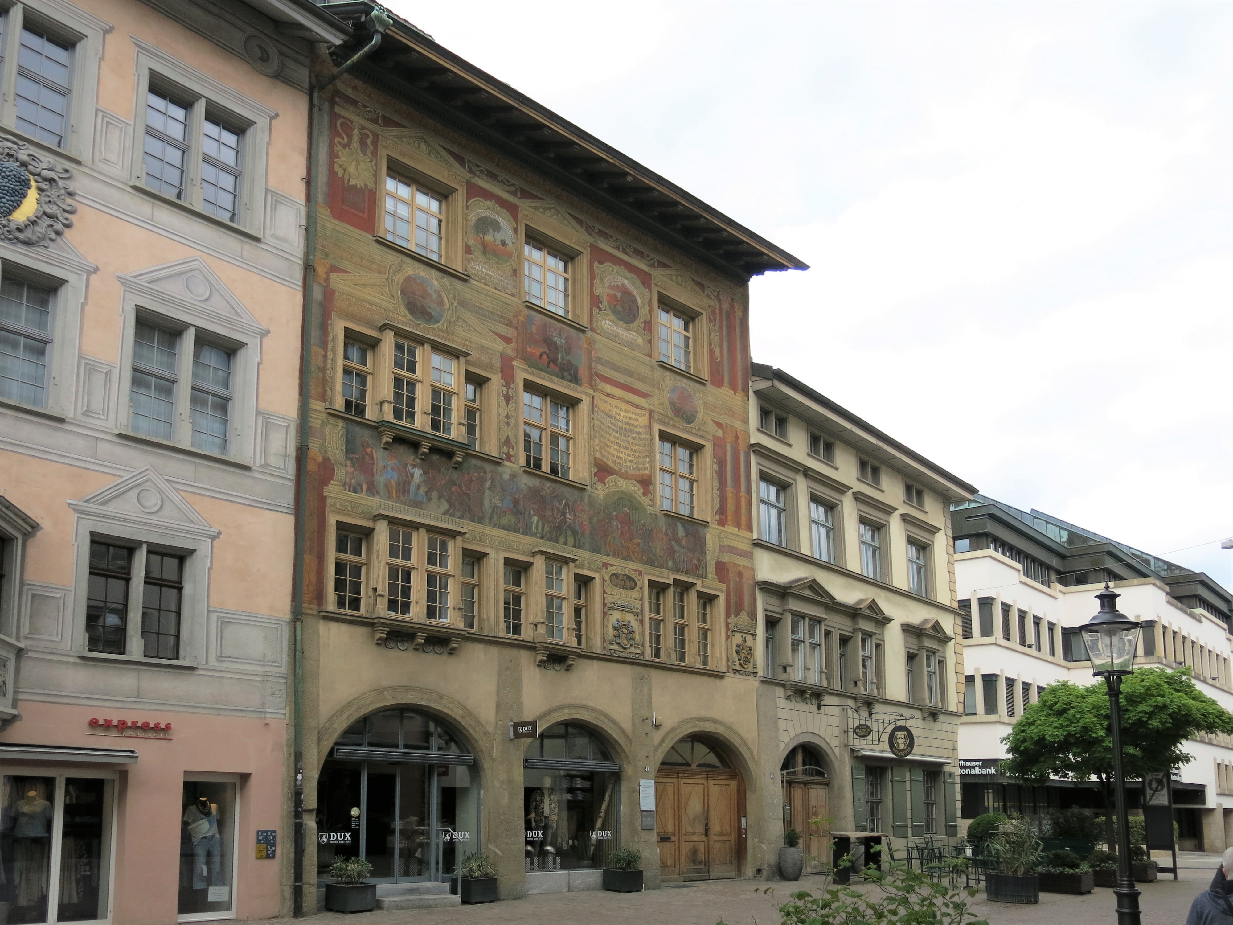 Häuser Zum Grossen und Zum Kleinen Käfig