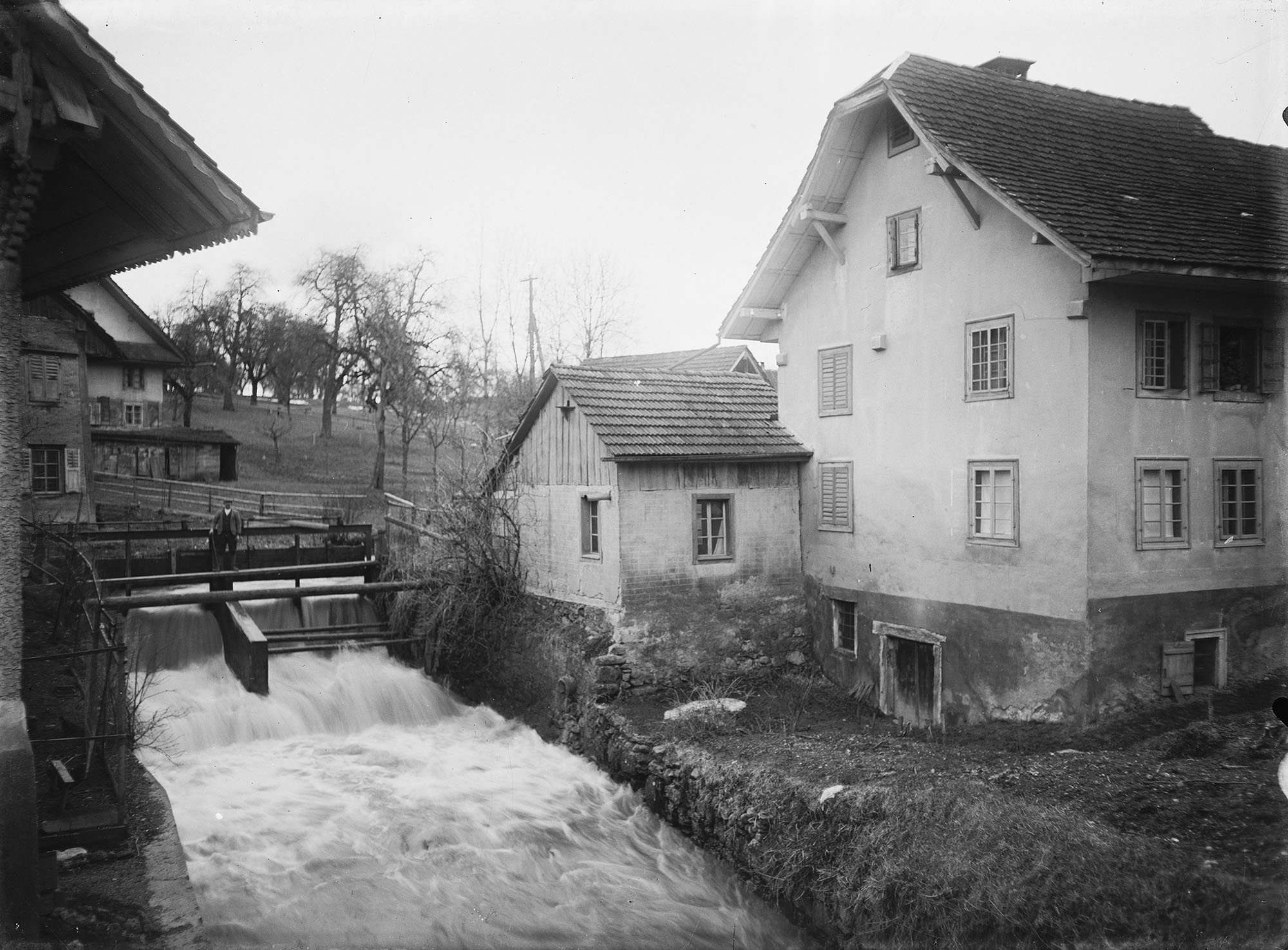 Gewerbliche Nutzung der Wyna mit Wehr, um 1910/20