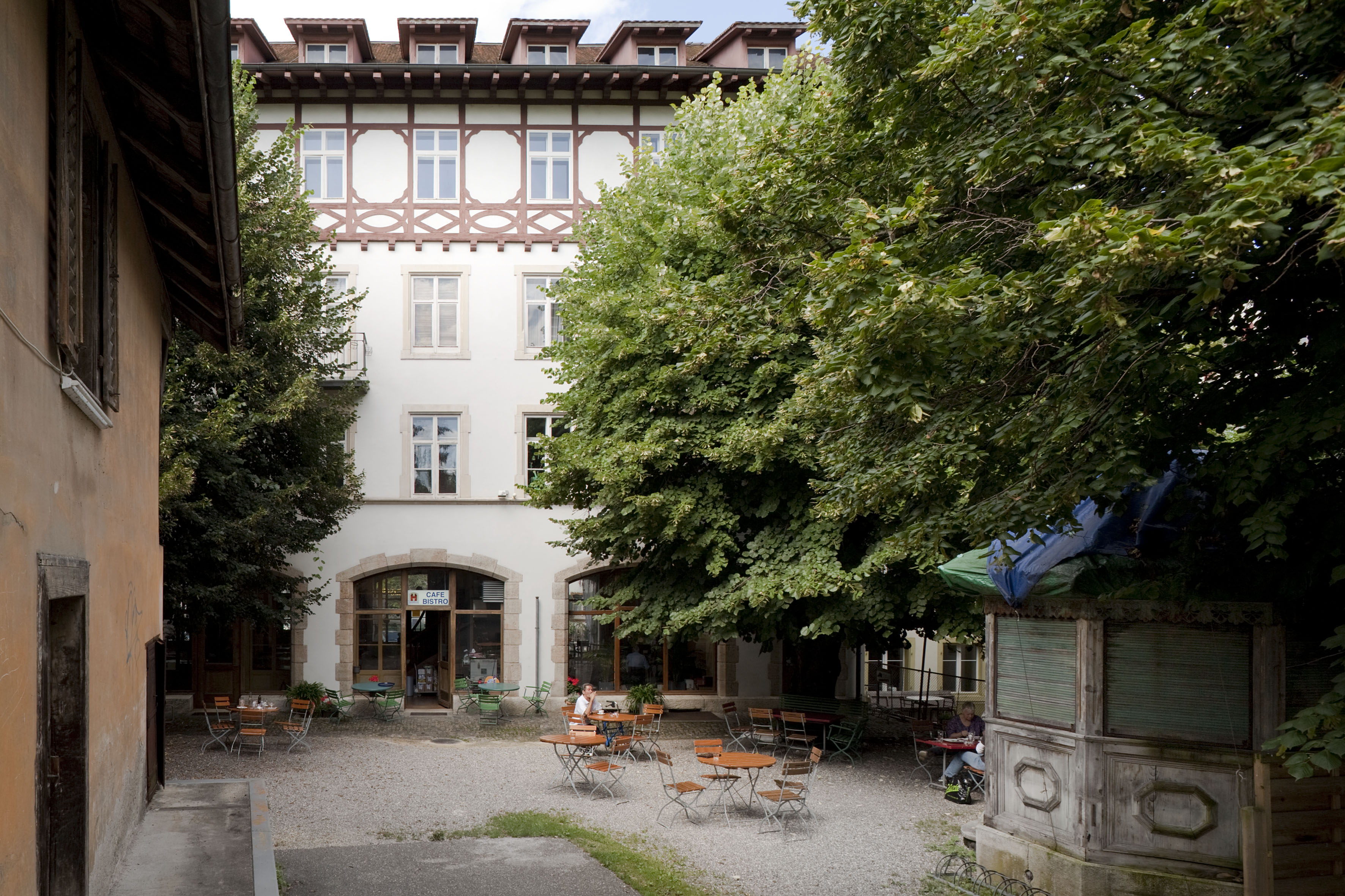 Innenhof des Cheesmeyer Sissach