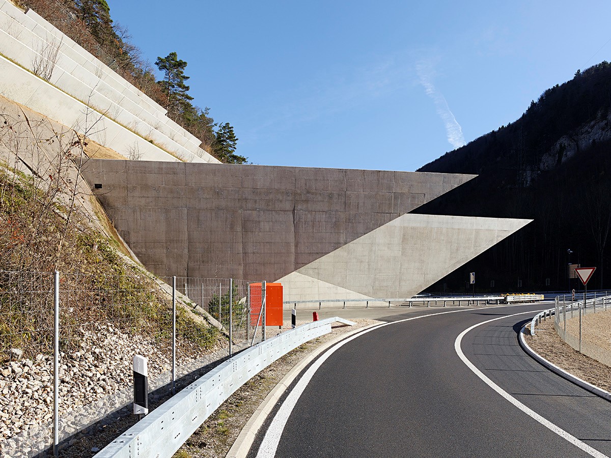 Portail sud du tunnel de Choindez